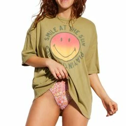 Billabong Womens Smiley True Boy T Shirt -Children's Clothing Store 756c9fa4 0131 48b3 a090 f5453a7158c4